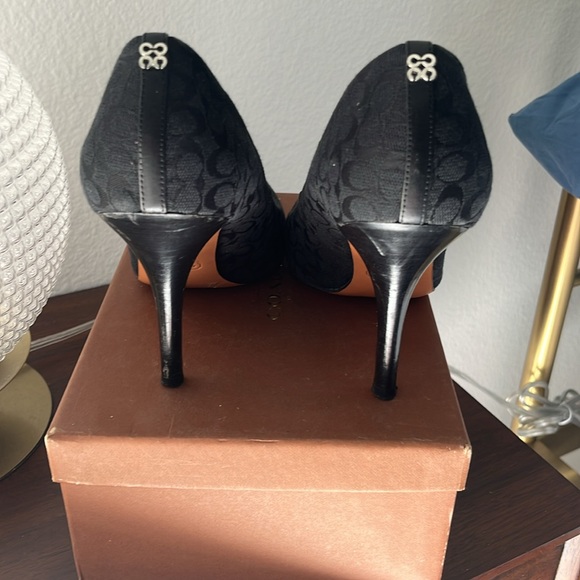 Coach pointy toe heels Size 10 - Picture 7 of 9